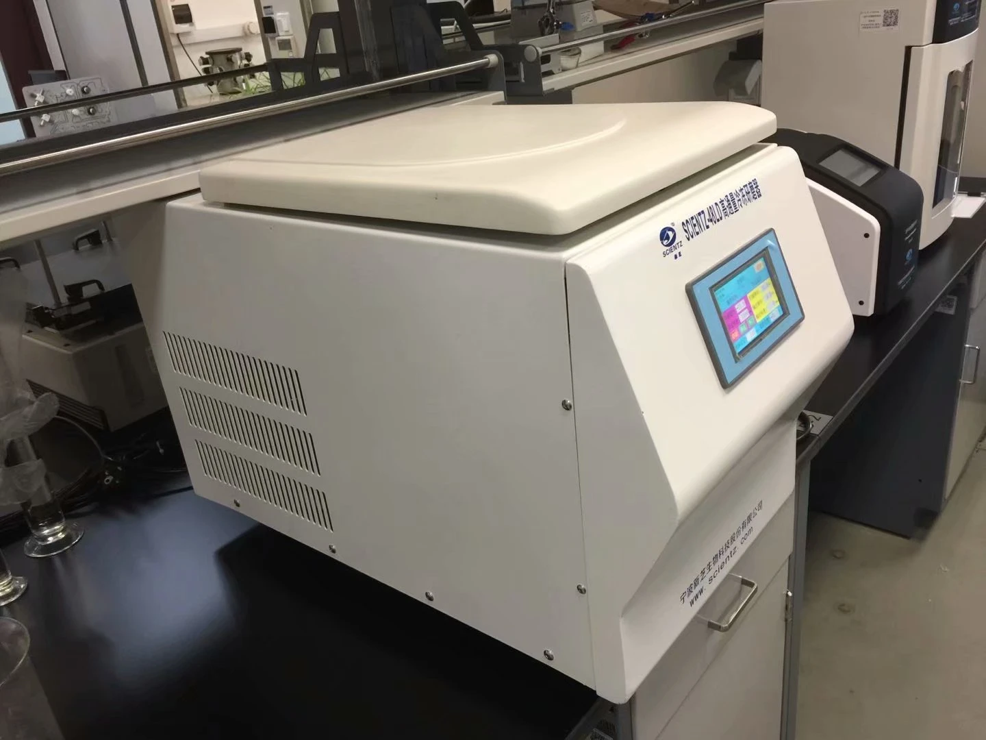 A Scientz Tissue Grinder alkalmazása Afrika feldolgozásában Sertés minták